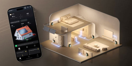 In einem Haus wird der Solar-Energiefluss mithilfe von Bkw-Speichern gezeigt - sowie Smartphone-App